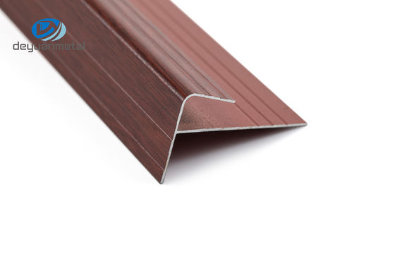 F Shaped T6 Cầu thang nhôm Nosing Edge Trim Xử lý bề mặt hạt gỗ Sơn tĩnh điện