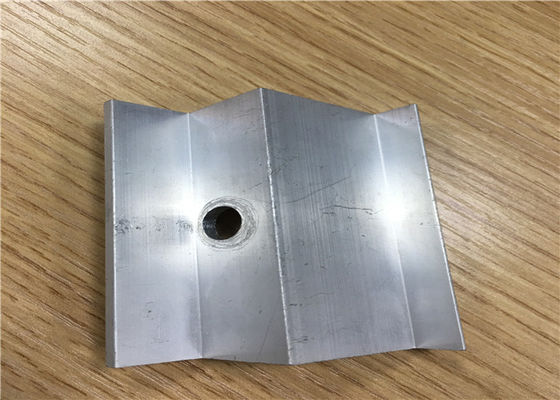 Bảng điều khiển năng lượng mặt trời gia công nhôm, chế tạo nhôm hồ sơ CNC