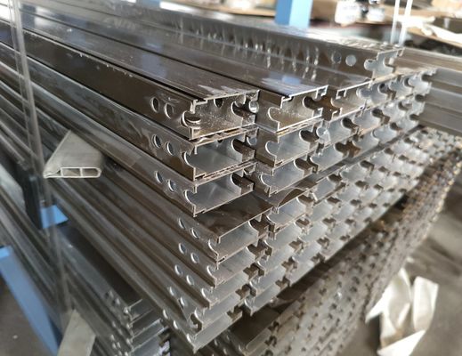 Nhôm Nam Phi Mảng cửa sổ trượt Bụi phủ bột Đen Trắng